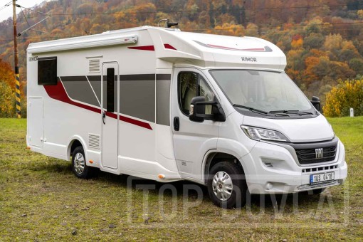 Moderní polointegrovaný obytný vůz Fiat Ducato Rimor Seal 99 model 2024.