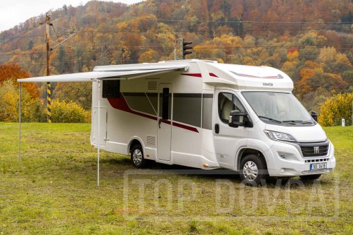 Moderní polointegrovaný obytný vůz Fiat Ducato Rimor Seal 99 model 2024.