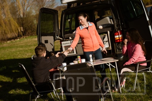 VW Transporter T5 s kempingovým VIVI boxem