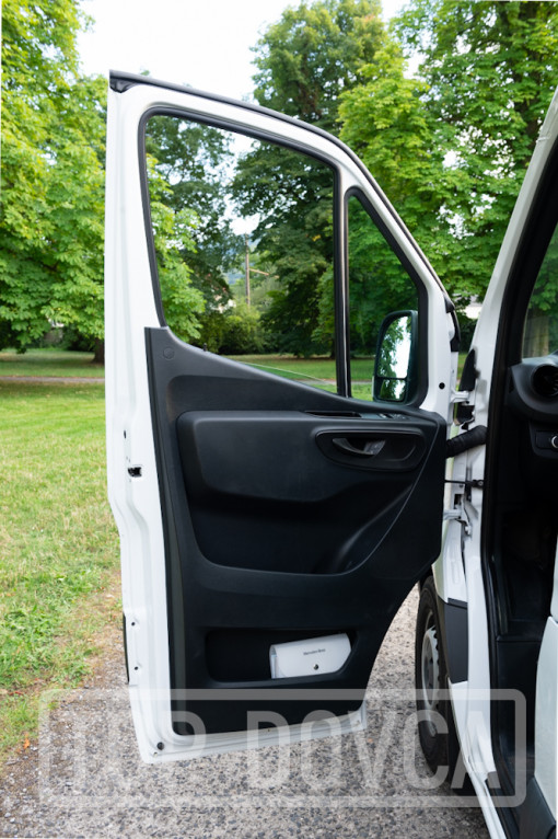 Mercedes-Benz Sprinter, 2.1 CDI  - 105 kW, L2H2 - interiér